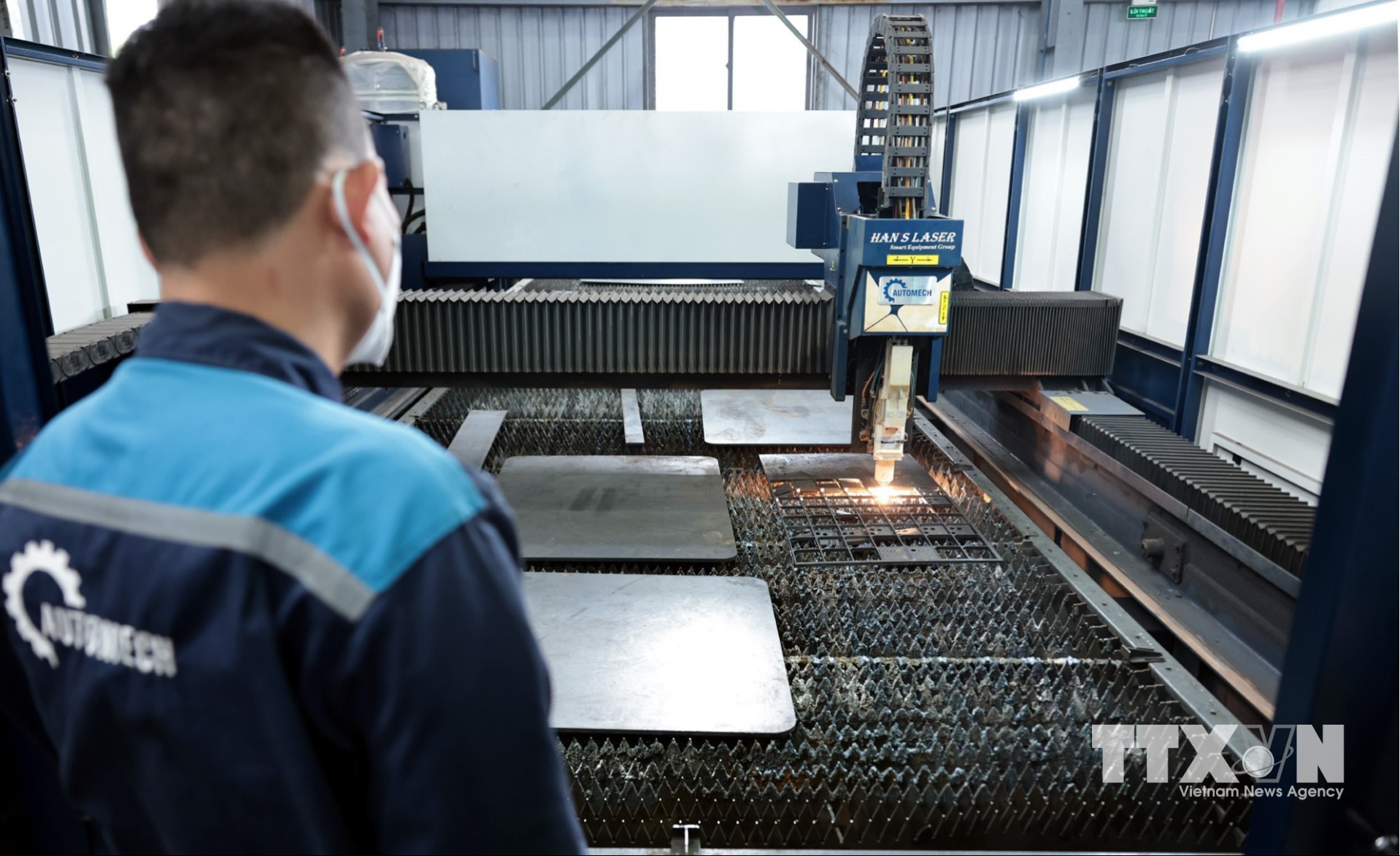Automech là một trong những nhà cung cấp các hệ thống và máy kiểm tra chất lượng sản phẩm tự động, đo lường chính xác cao. (Ảnh: Trần Việt/TTXVN)